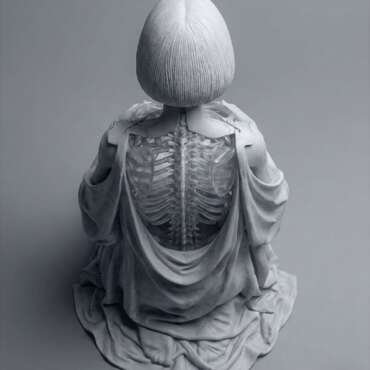 Anatomical kneeling figure structure
